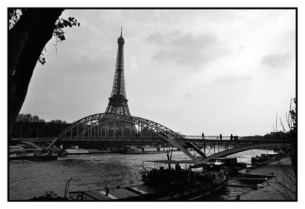 paris08a008_7A