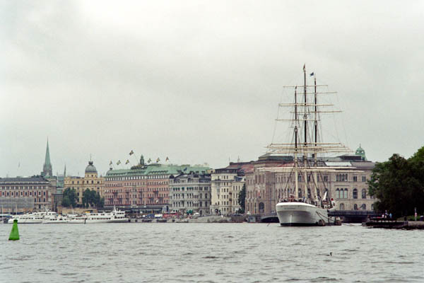 j033_33